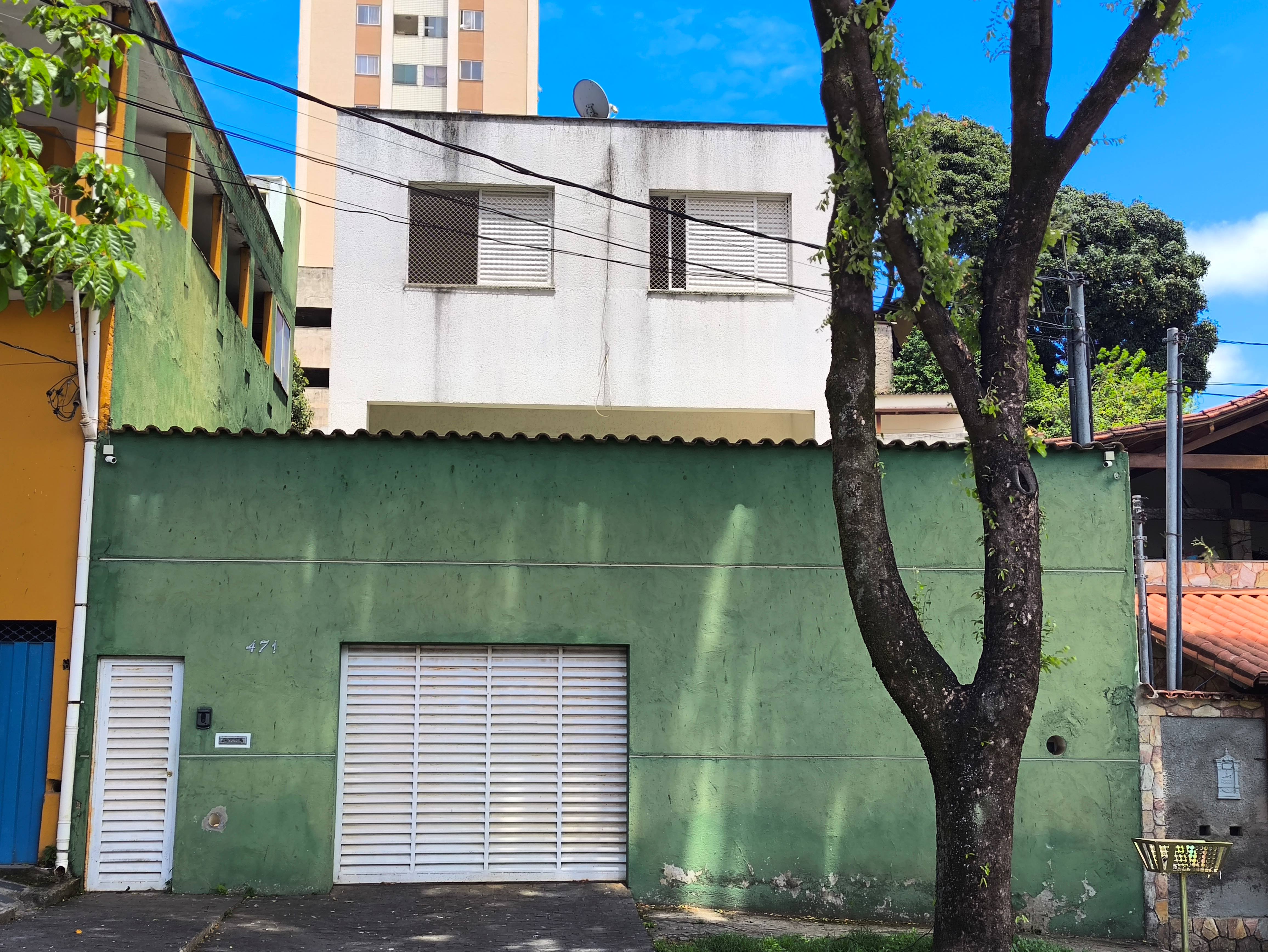 LOTE 11 - Casa 2 andares com Piscina - PROCESSO 0000563-30.2011- 24ª BH