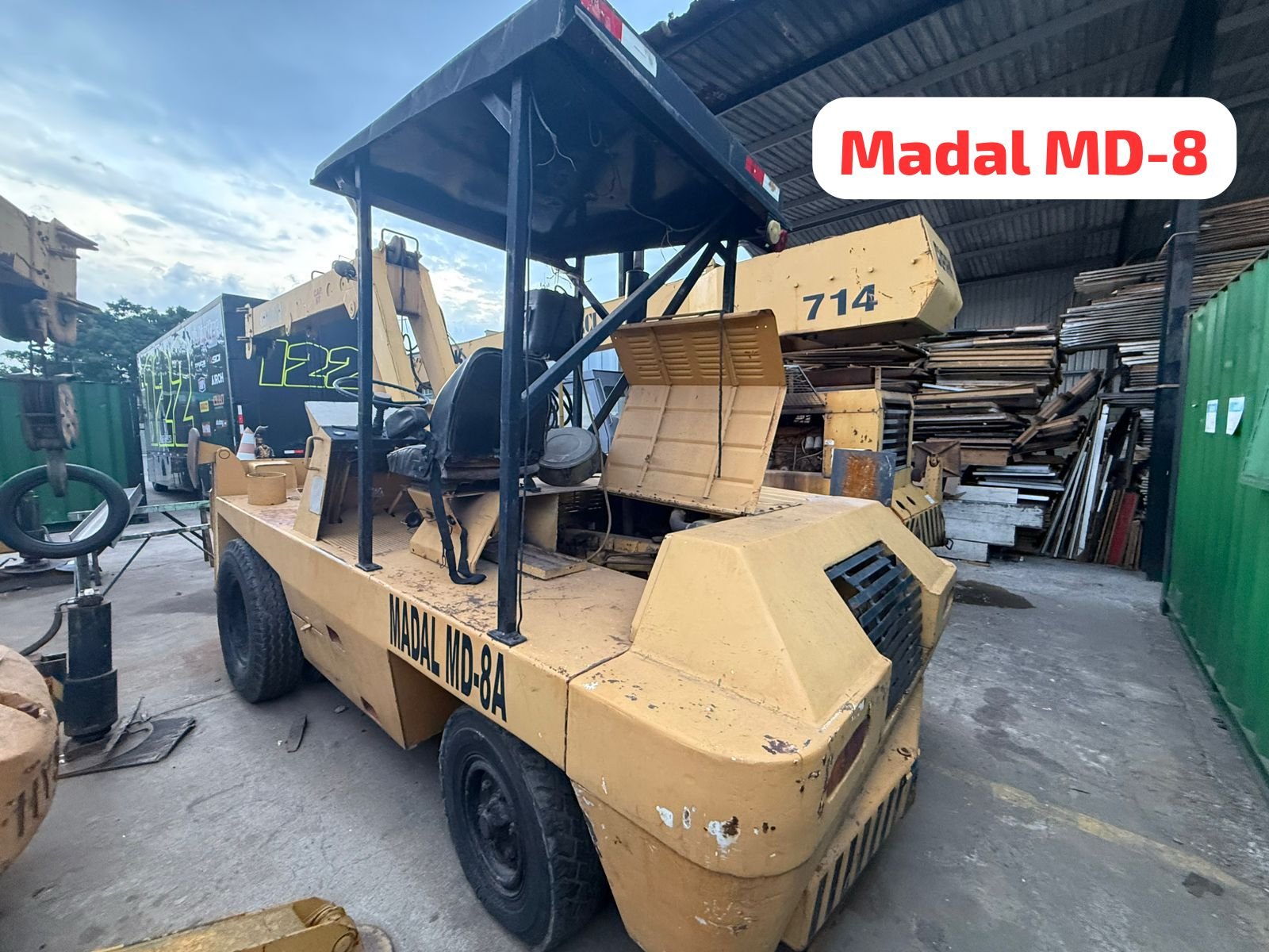 LOTE 05 - Guincho Madal MD-8