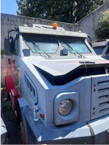 LOTE 24 - PYC9383, marca/modelo M. Benz/Accelo 815, ano 2016/2016