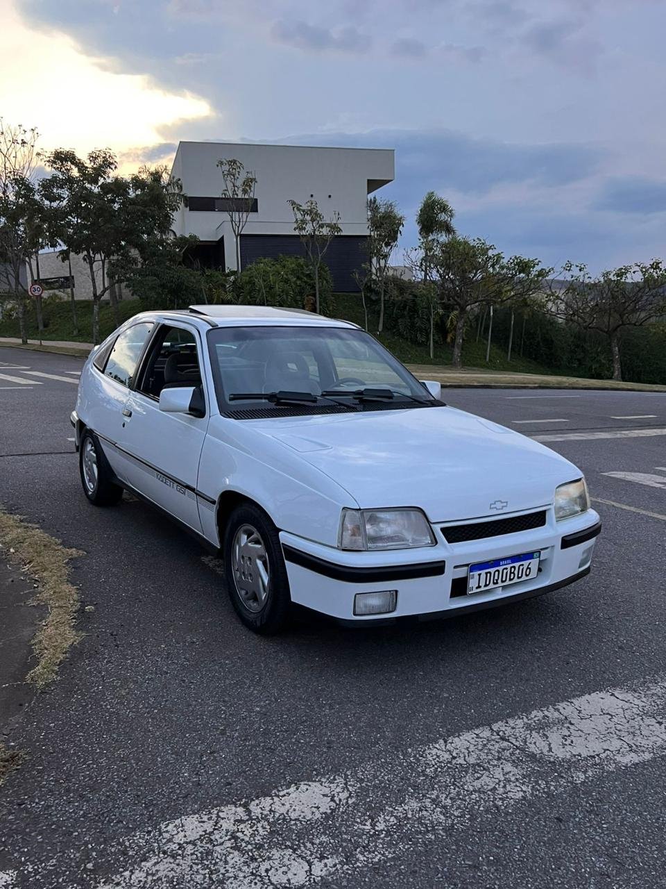 LOTE 02 - Kadett GSI 1994